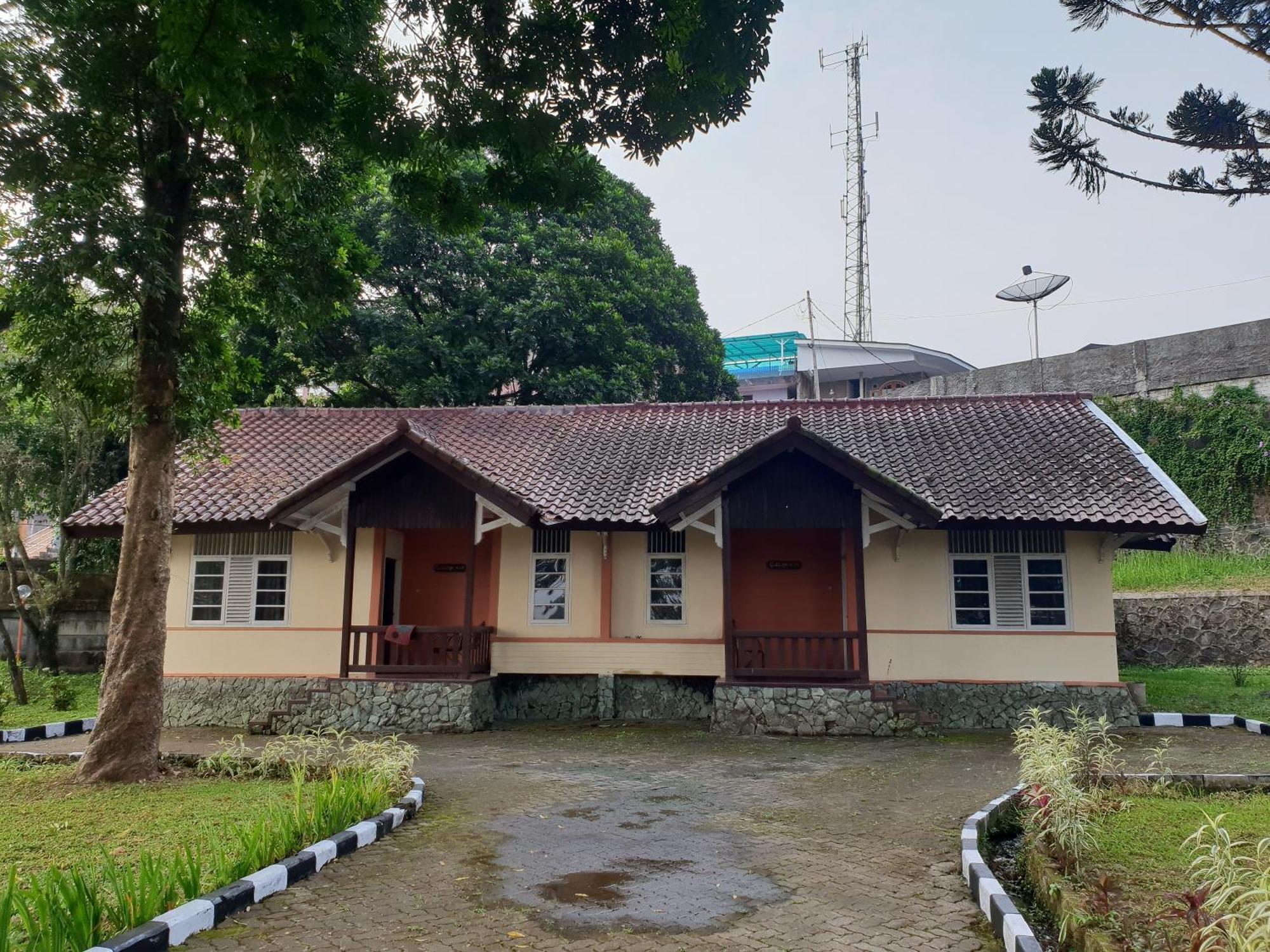 Cisarua Indah Cottage Brujul Exterior photo